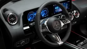 
									Mercedes-Benz EQA full								