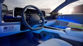 
									Hyundai IONIQ 6 full								