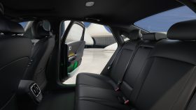 
									Hyundai IONIQ 6 full								