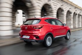 
									MG ZS EV full								