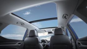 
									MG ZS EV full								