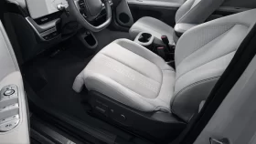 
									Hyundai IONIQ 5 full								