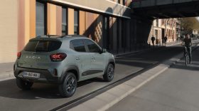 
									Dacia Spring full								