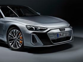 
									Audi e-tron GT full								