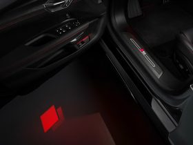 
									Audi e-tron GT full								
