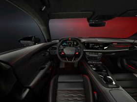 
									Audi e-tron GT full								