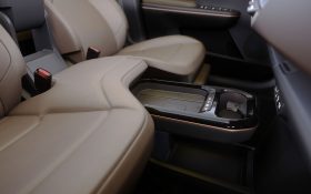 
									Kia EV5 full								