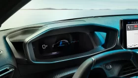 
									Peugeot e-208 full								