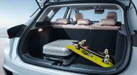 
									Geely Geometry C full								