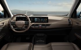 
									Kia EV5 full								