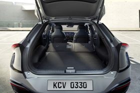 
									Kia EV6 GT full								