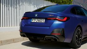 
									BMW i4 M50 full								