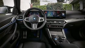
									BMW i4 M50 full								