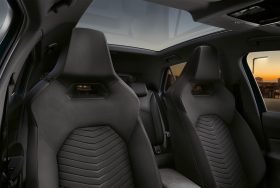 
									Cupra Born full								