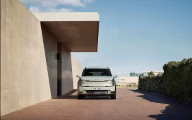 
									Kia EV9 full								
