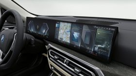
									BMW i4 full								