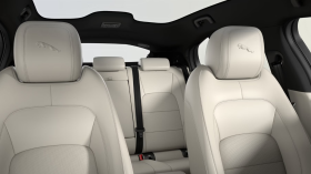 
									Jaguar I-PACE full								