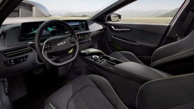 
									Kia EV6 GT full								