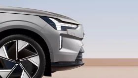 
									Volvo EX90 full								