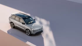 
									Volvo EX90 full								