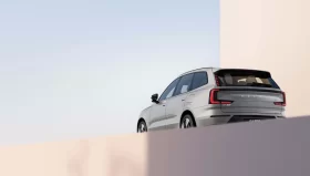 
									Volvo EX90 full								