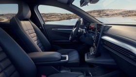 
									Renault Megane E-Tech full								