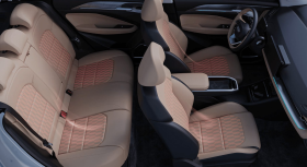 
									Geely Geometry C full								