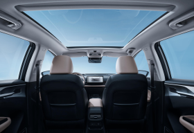 
									Geely Geometry C full								