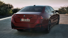 
									BMW i5 M60 full								