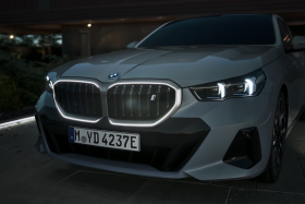 
									BMW i5 full								
