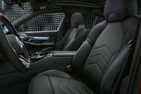 
									BMW i5 M60 full								