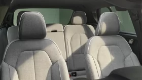 
									Volvo XC40 Recharge full								